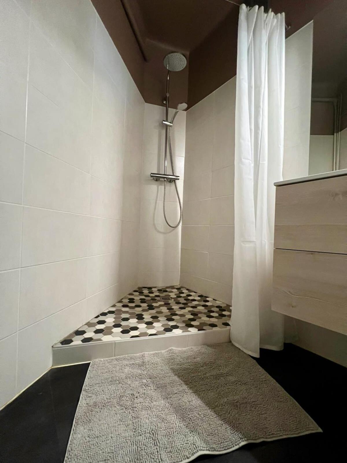 Casa Brune - T3 En Centre Ville - Proche Gare Брив-ла-Гаярд Екстер'єр фото
