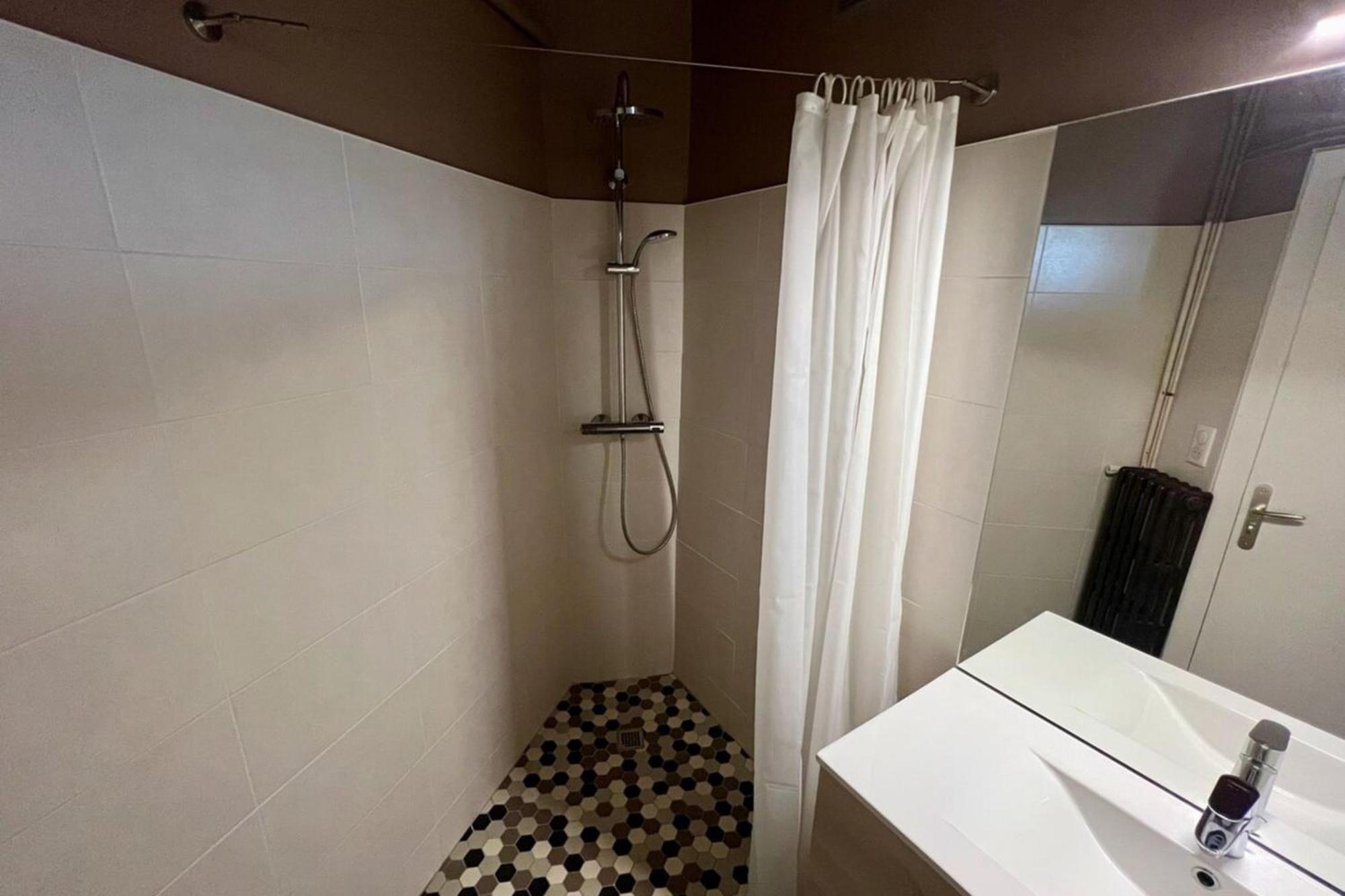 Casa Brune - T3 En Centre Ville - Proche Gare Брив-ла-Гаярд Екстер'єр фото